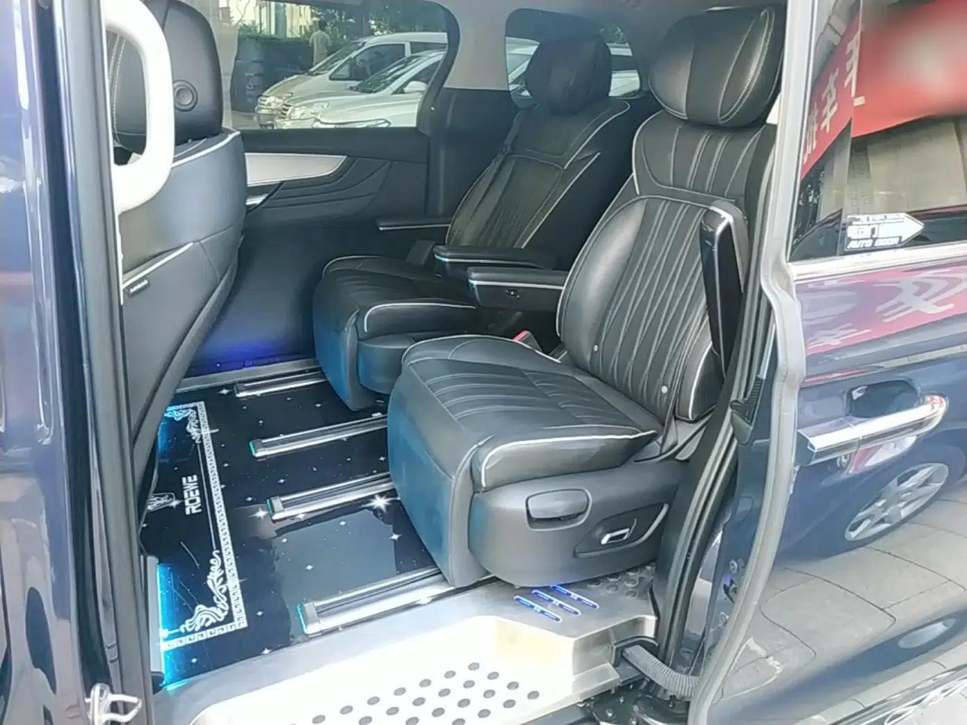 Roewe iMAX8 2022 400TGI Flagship Edition — миниатюра 20