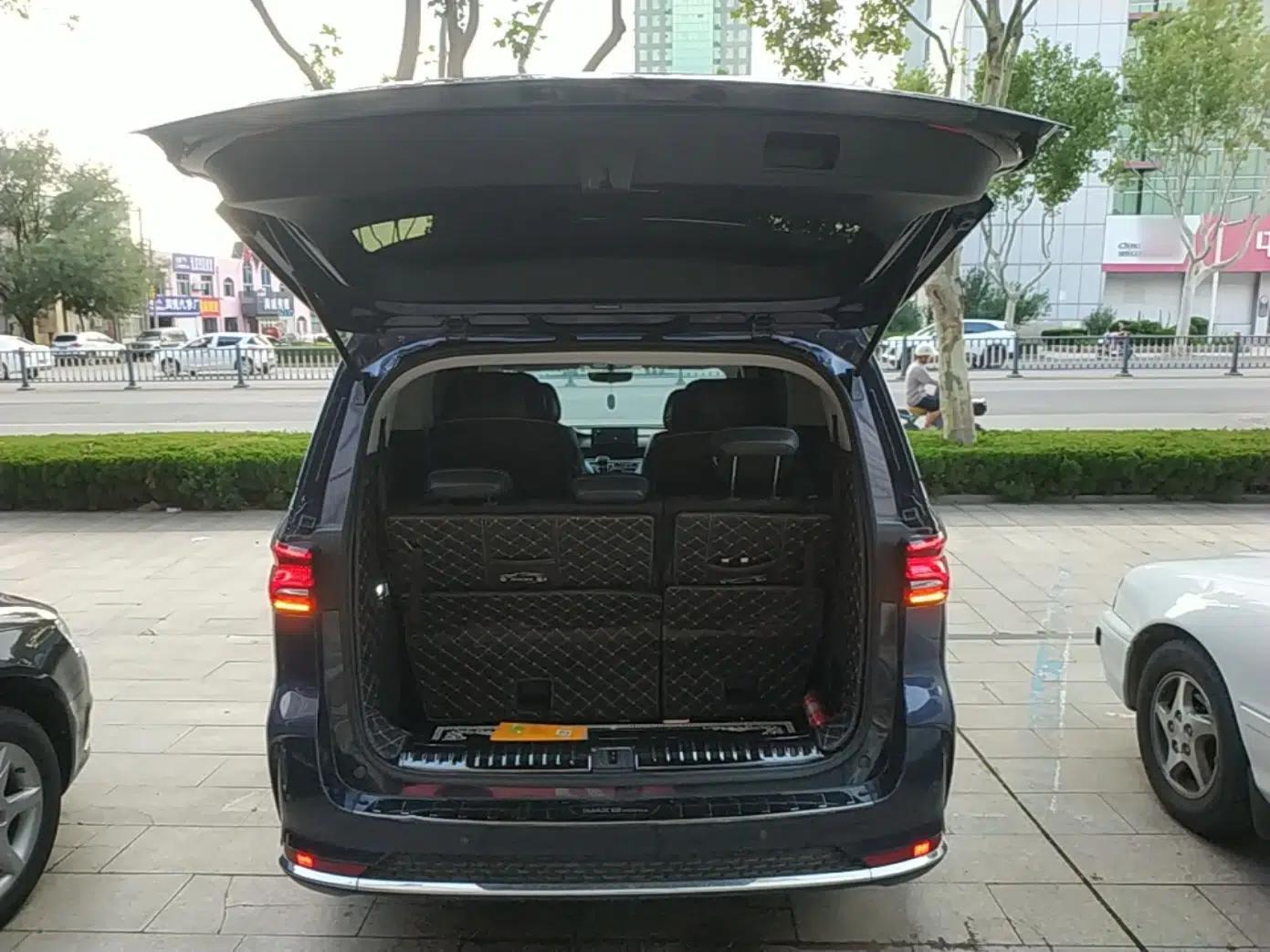 Roewe iMAX8 2022 400TGI Flagship Edition — миниатюра 22