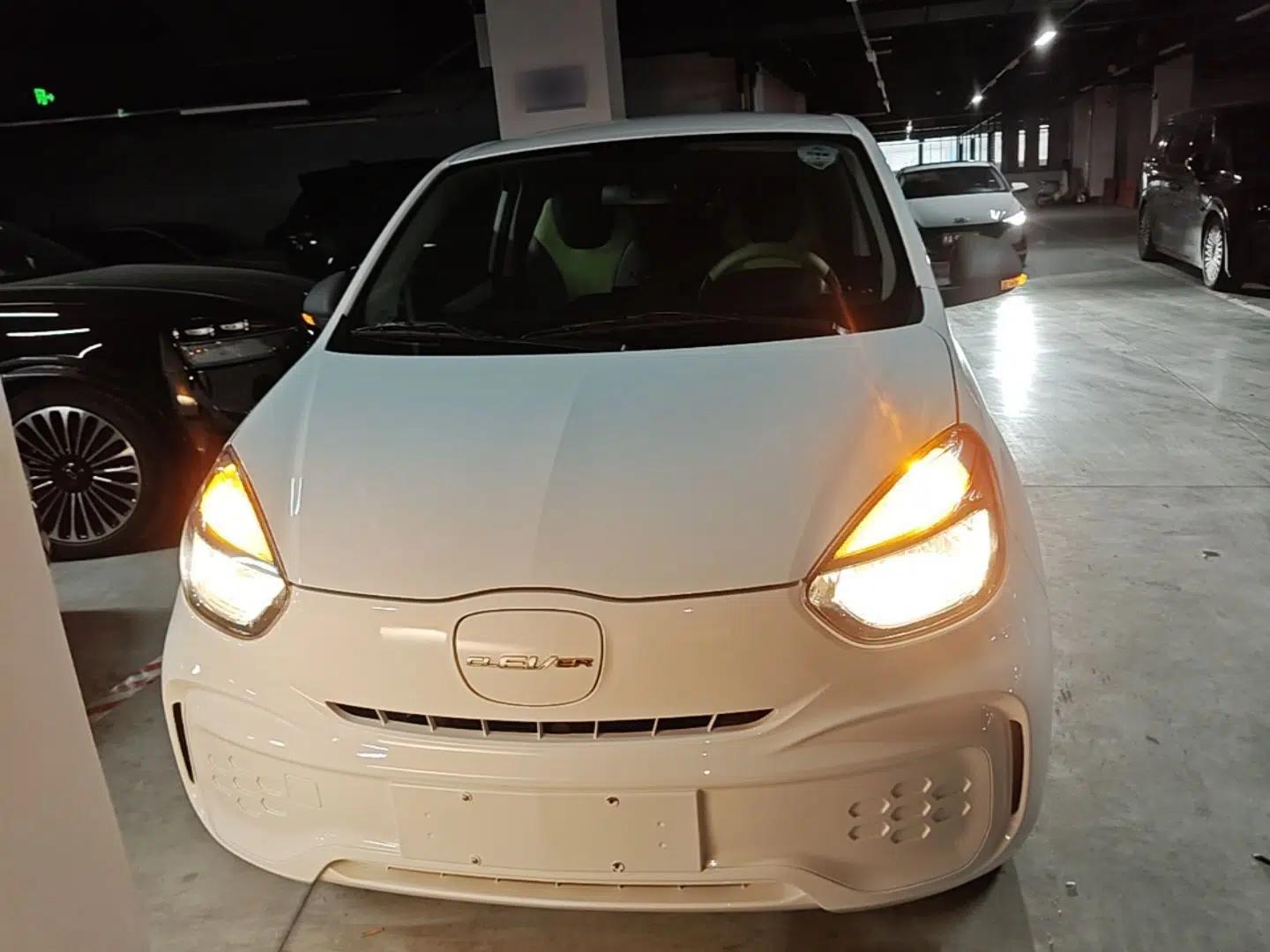 Roewe Clever 2021 302 km New Four-Seater Super-Efficient Version — миниатюра 2