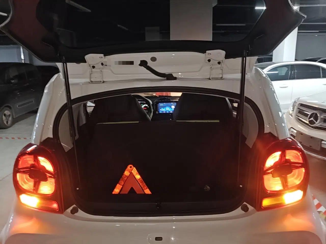 Roewe Clever 2021 302 km New Four-Seater Super-Efficient Version — миниатюра 22