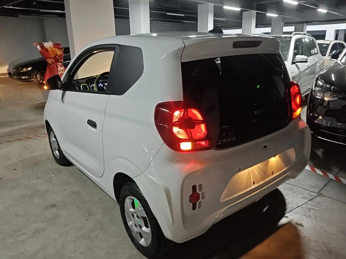 Roewe Clever 2021 302 km New Four-Seater Super-Efficient Version — миниатюра 4