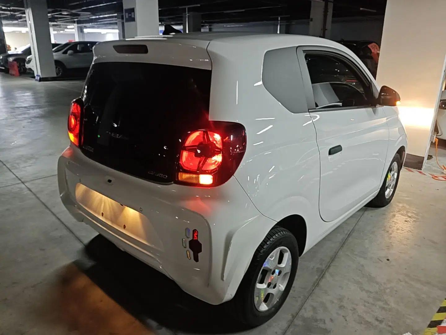 Roewe Clever 2021 302 km New Four-Seater Super-Efficient Version — миниатюра 6