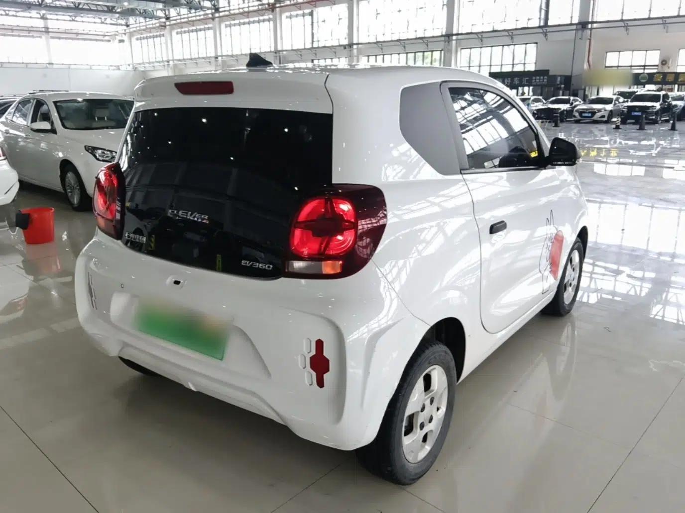 Roewe Clever 2021 302 km New Four-Seater Super-Efficient Version — миниатюра 6