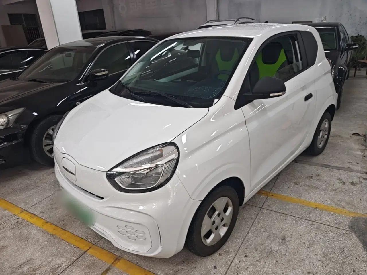 Roewe Clever 2021 302km Excellence Edition — миниатюра 1