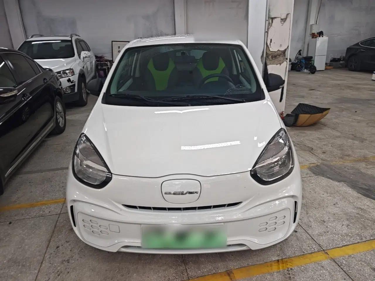 Roewe Clever 2021 302km Excellence Edition — миниатюра 2