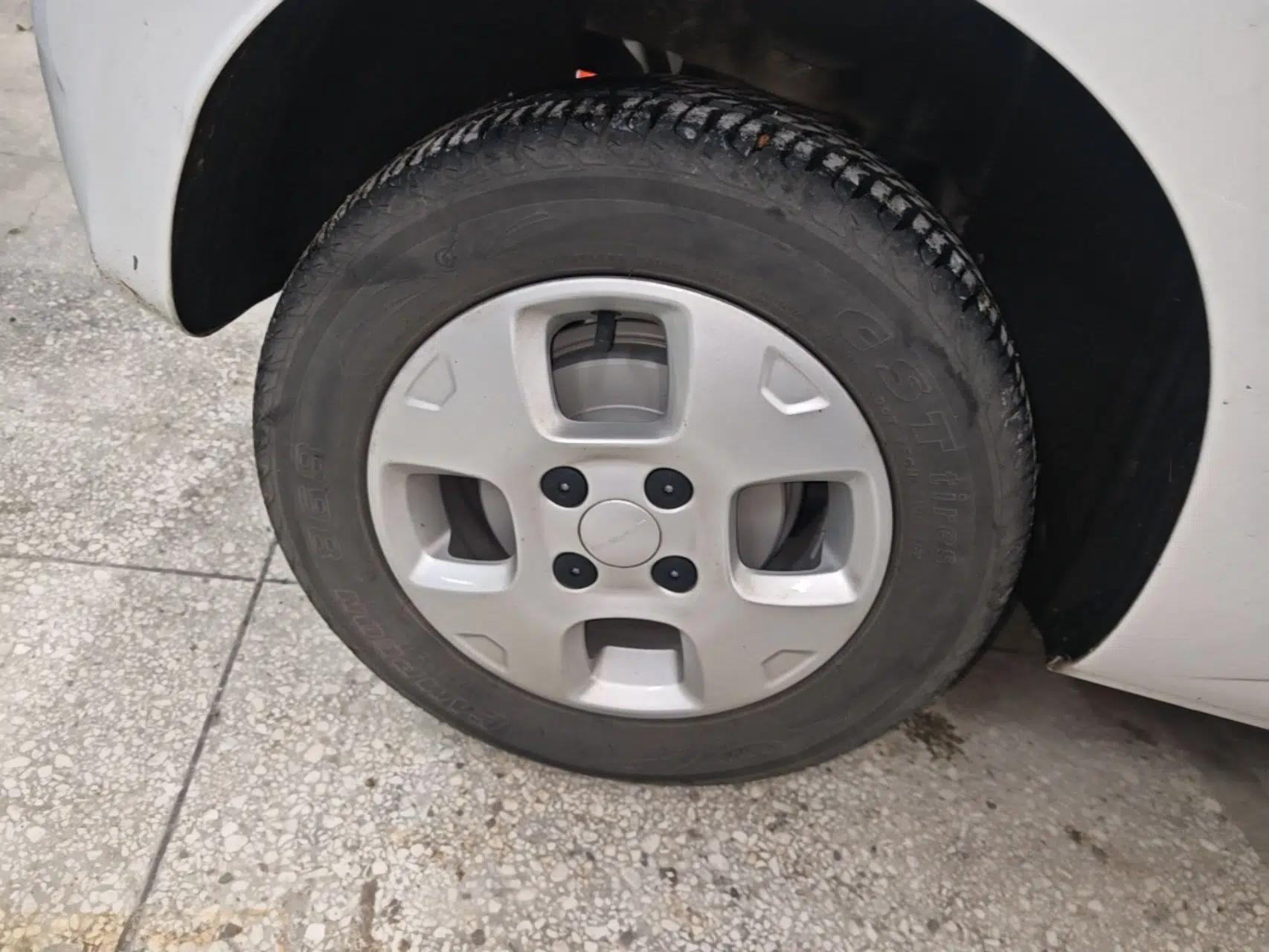 Roewe Clever 2021 302km Excellence Edition — миниатюра 16
