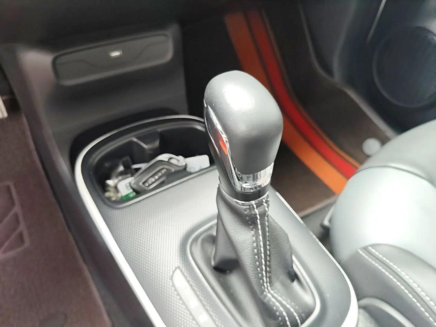Roewe Clever 2022 311km QiQi BoBo Edition — миниатюра 16