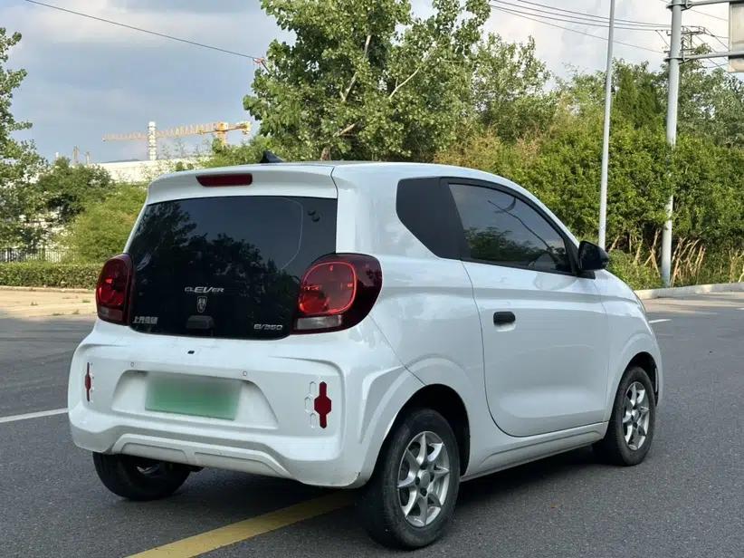 Roewe Clever 2022 311km QiQi BoBo Edition — миниатюра 16