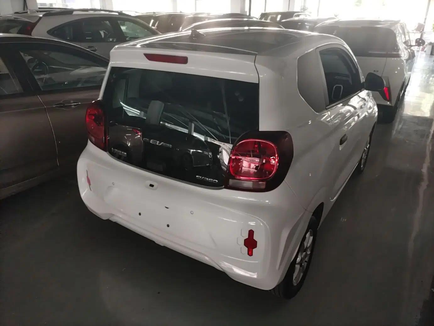 Roewe Clever 2022 311km QiQi BoBo Edition — миниатюра 6