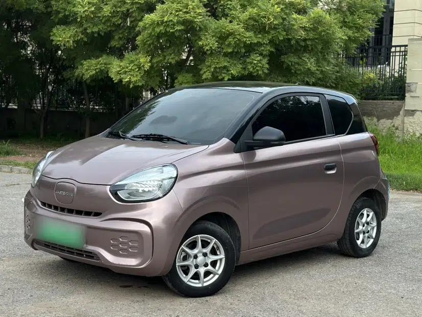 Roewe Clever 2022 311km QiQi BoBo Edition — миниатюра 2