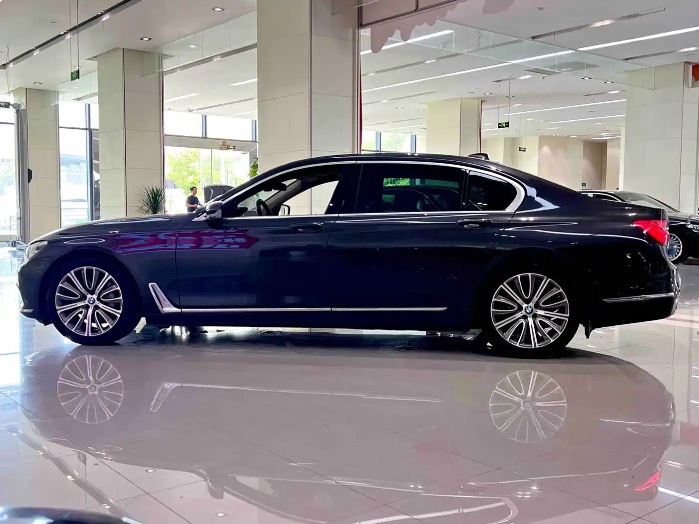 2016 BMW 7 Series 730Li Luxury — миниатюра 3