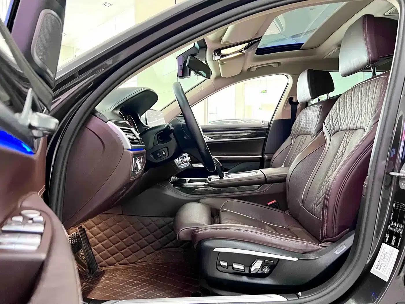 2016 BMW 7 Series 730Li Luxury — миниатюра 7