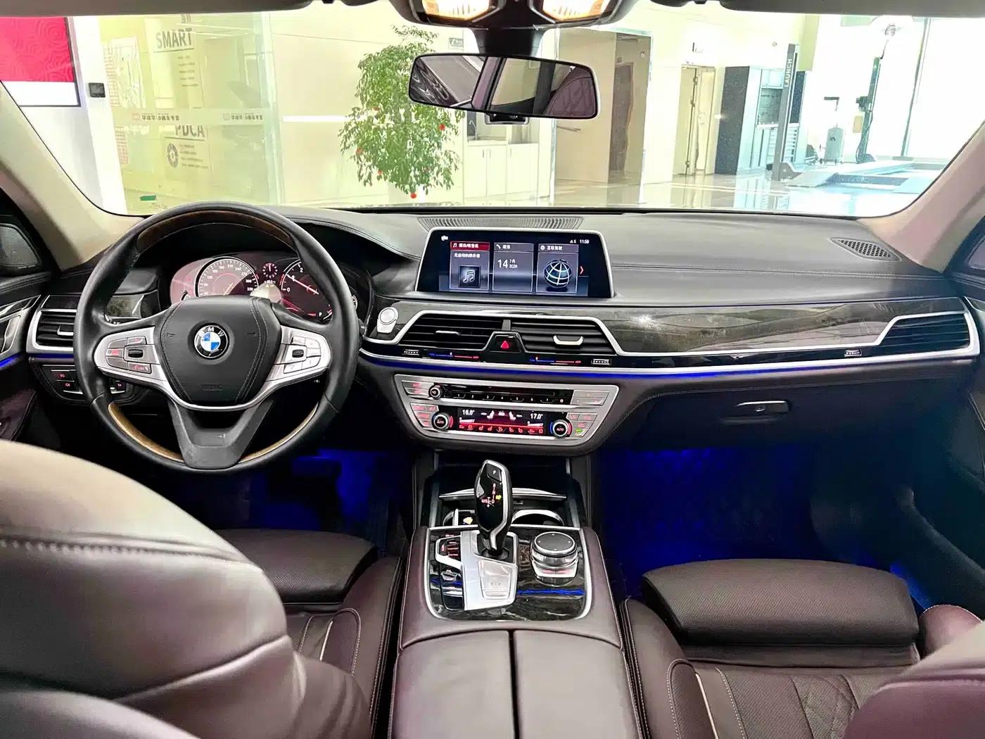 2016 BMW 7 Series 730Li Luxury — миниатюра 8