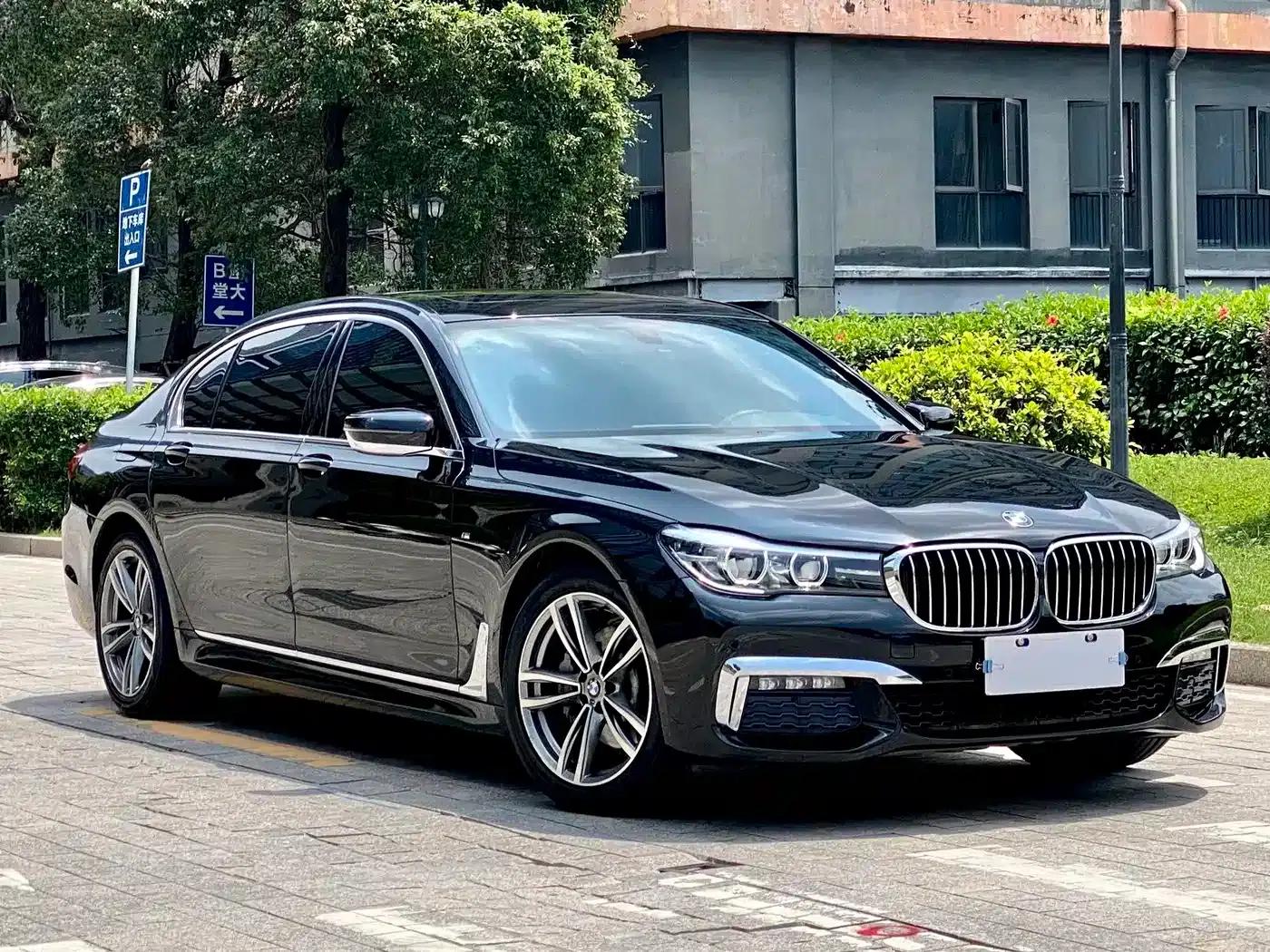 2018 BMW 7 Series 730Li Leading Edition M Sport Package — миниатюра 5