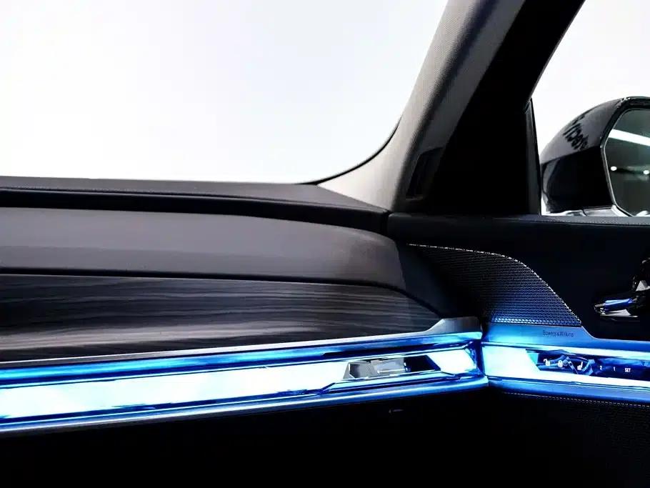 2023 BMW 7 Series 735Li M Sport Package — миниатюра 27