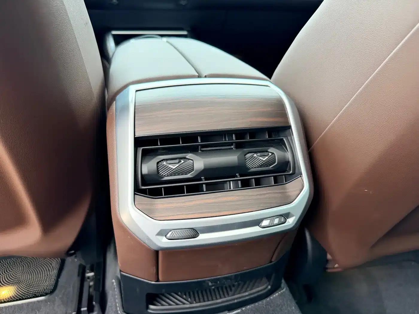 2023 BMW 7 Series 735Li M Sport Package — миниатюра 7