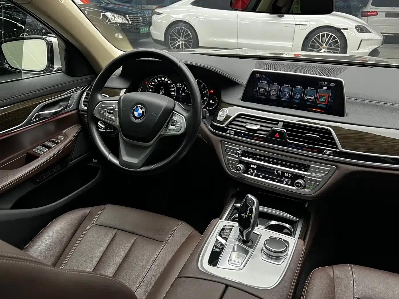 2016 BMW 7 Series 740Li Luxury — миниатюра 22