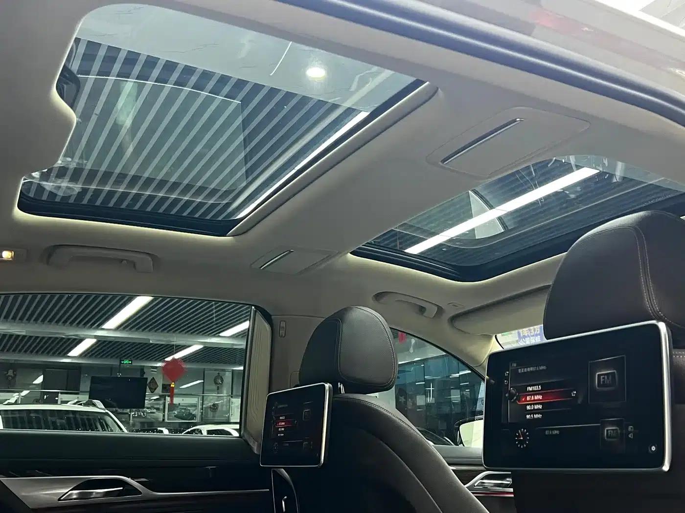 2016 BMW 7 Series 740Li Luxury — миниатюра 26