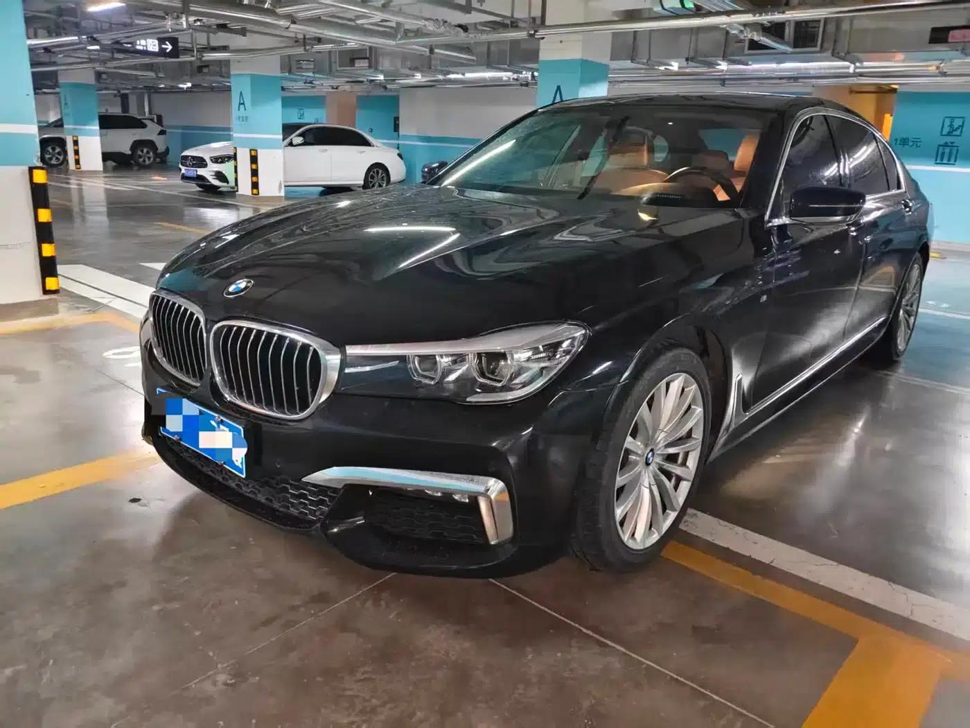 2018 BMW 7 Series 730Li Leading Edition M Sport Package — миниатюра 1