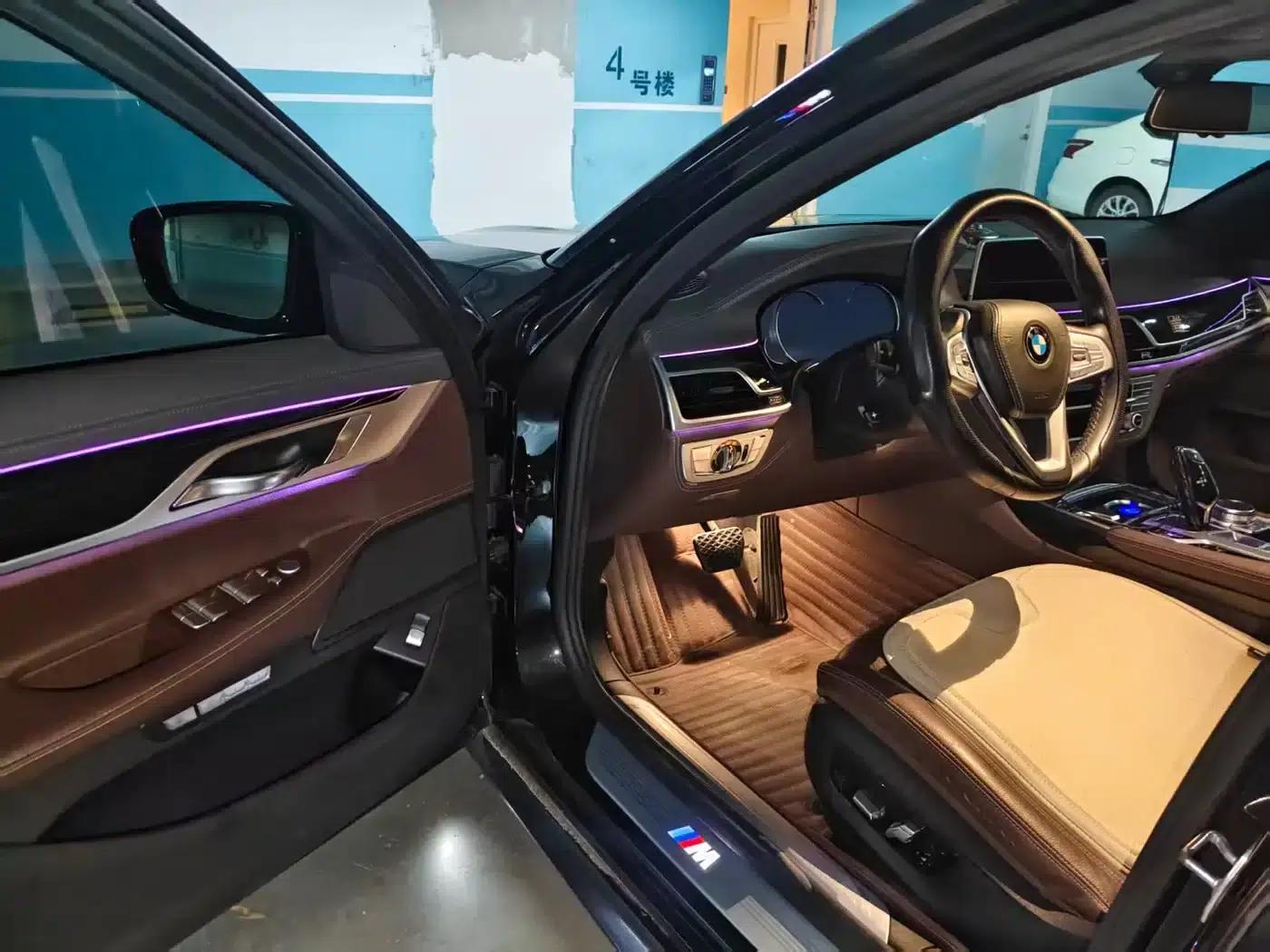 2018 BMW 7 Series 730Li Leading Edition M Sport Package — миниатюра 13