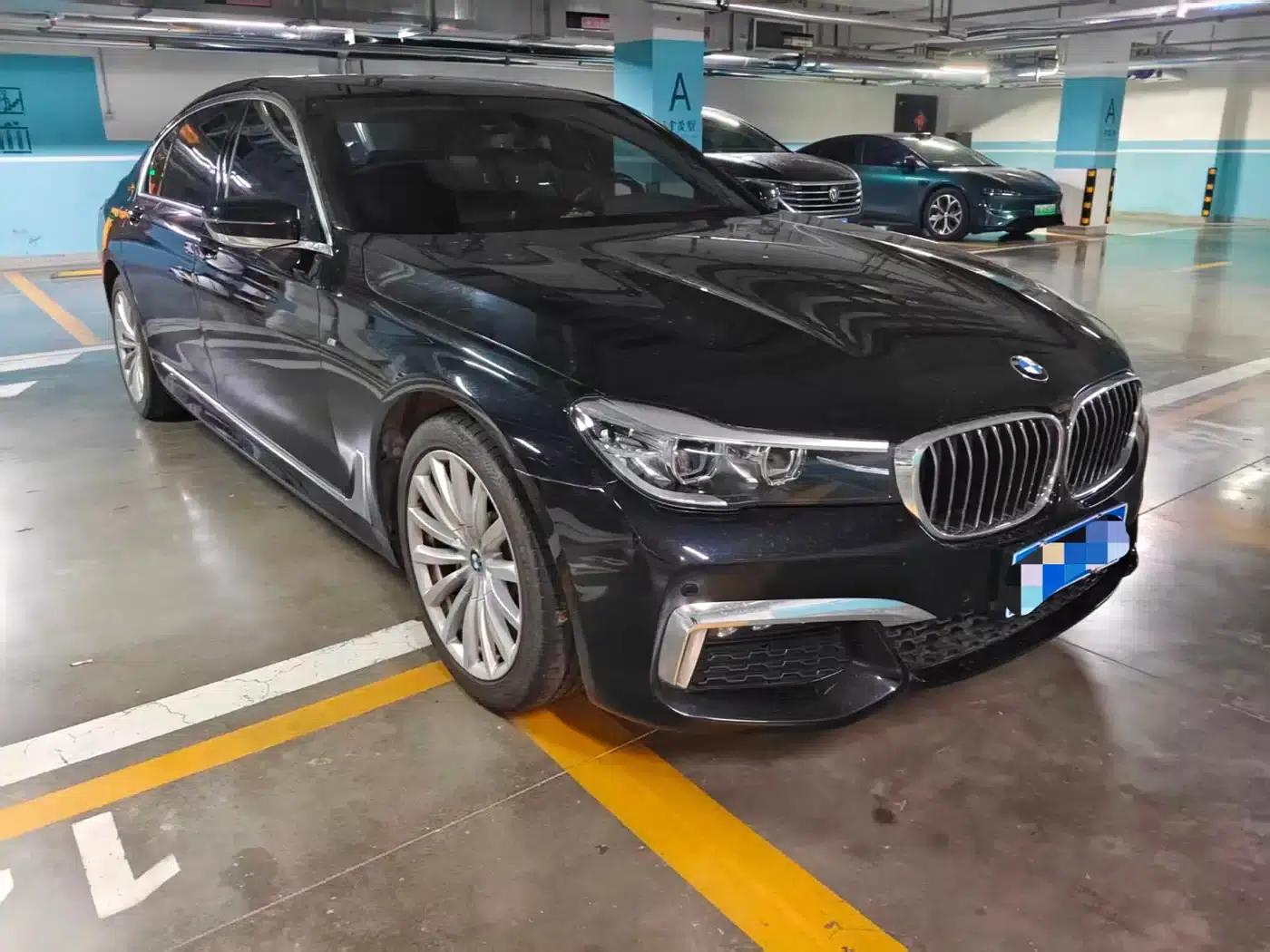 2018 BMW 7 Series 730Li Leading Edition M Sport Package — миниатюра 3