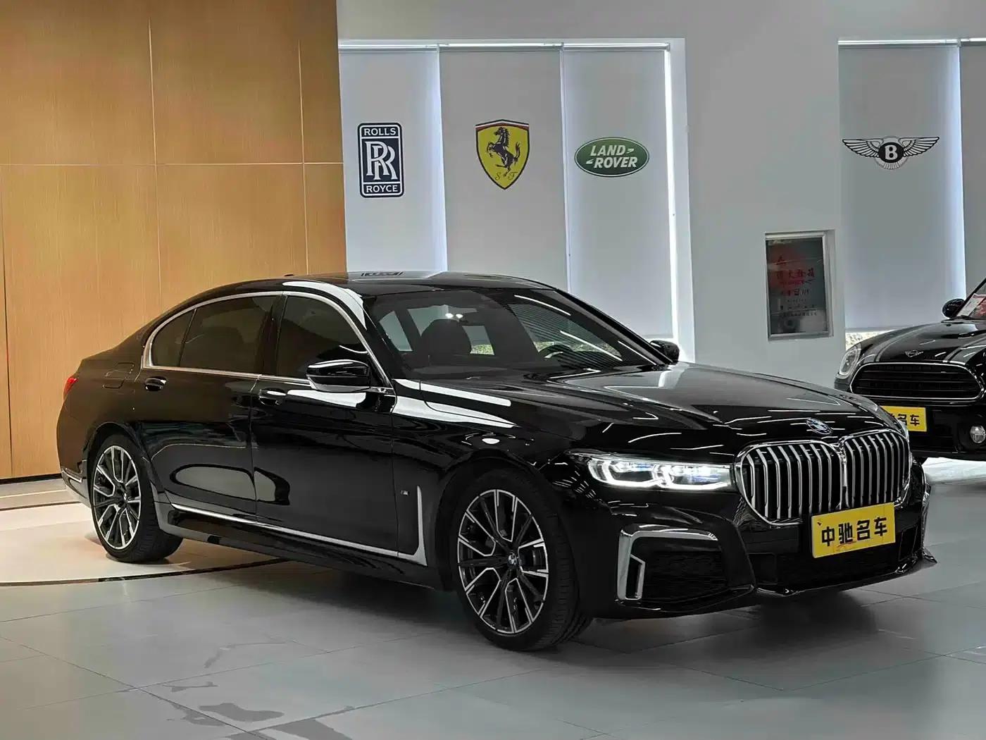 2019 BMW 7 Series 740Li Leading Edition M Sport Package — миниатюра 3