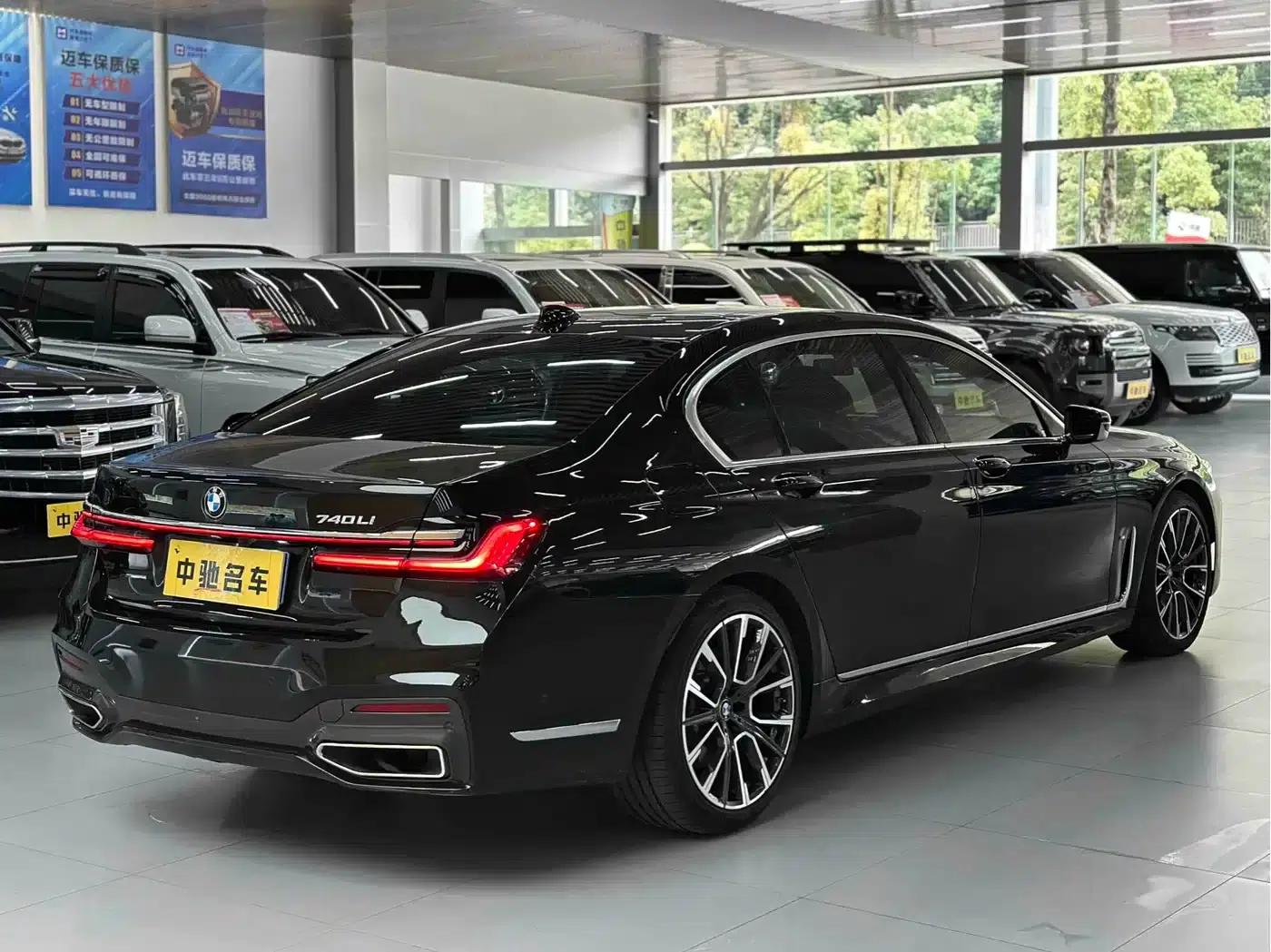 2019 BMW 7 Series 740Li Leading Edition M Sport Package — миниатюра 5