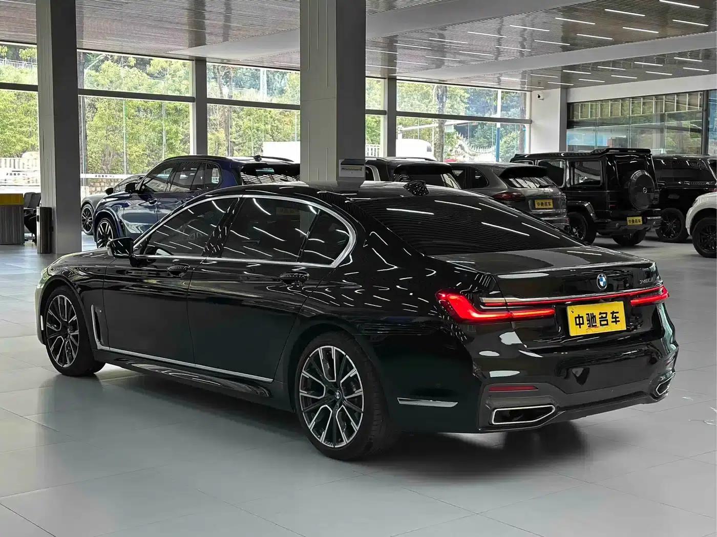 2019 BMW 7 Series 740Li Leading Edition M Sport Package — миниатюра 7