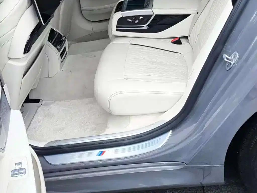 2019 BMW 7 Series Facelift 750Li xDrive V8 M Sport Package — миниатюра 4