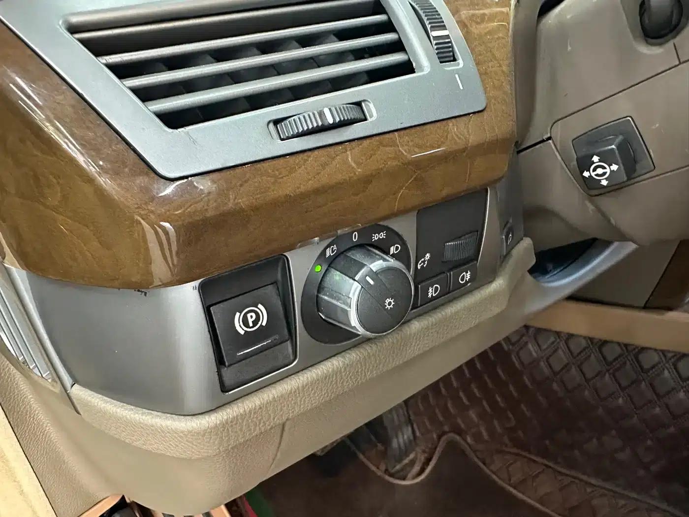 BMW 7 Series 2005 730Li — миниатюра 6