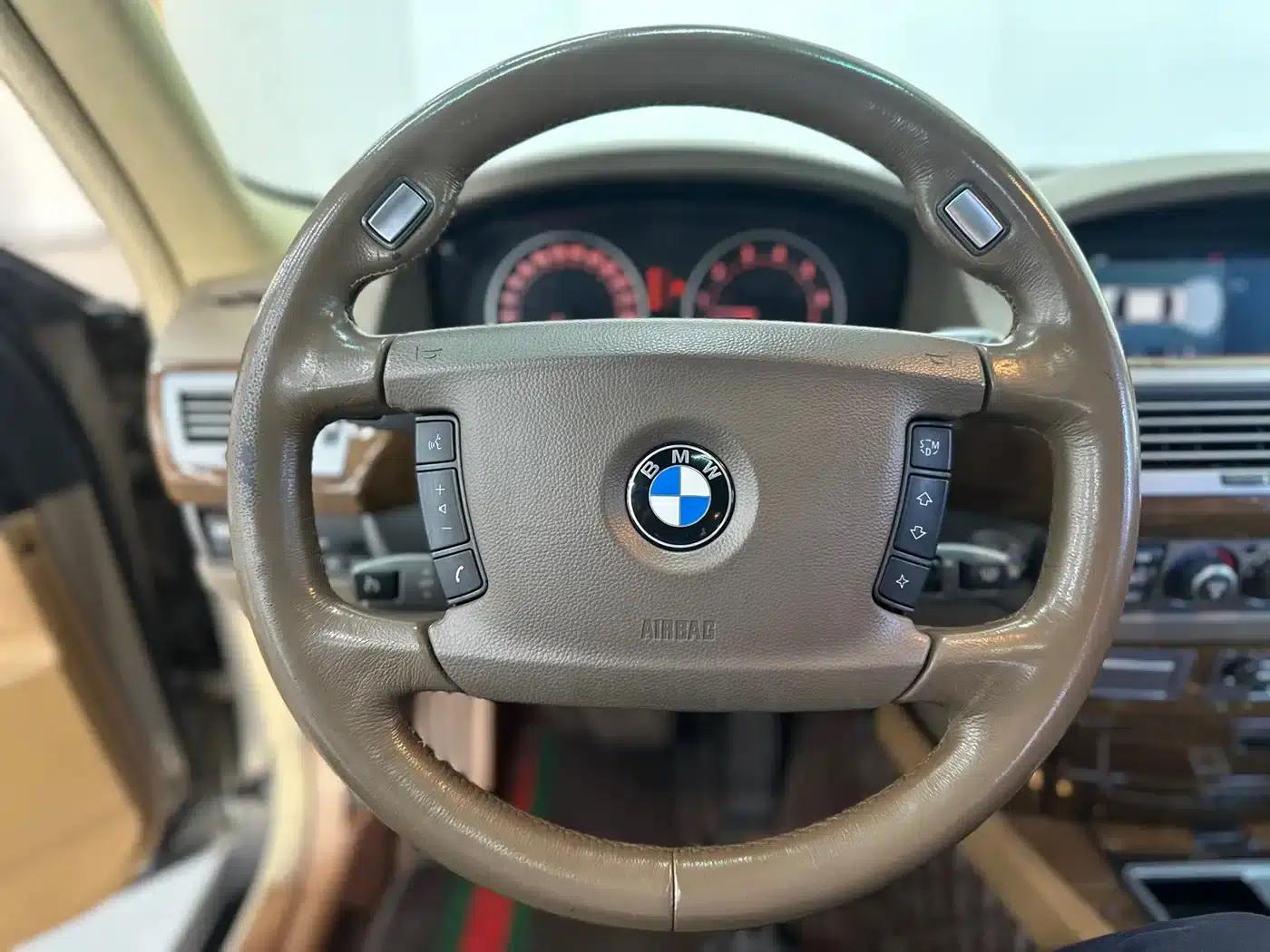 BMW 7 Series 2005 730Li — миниатюра 7