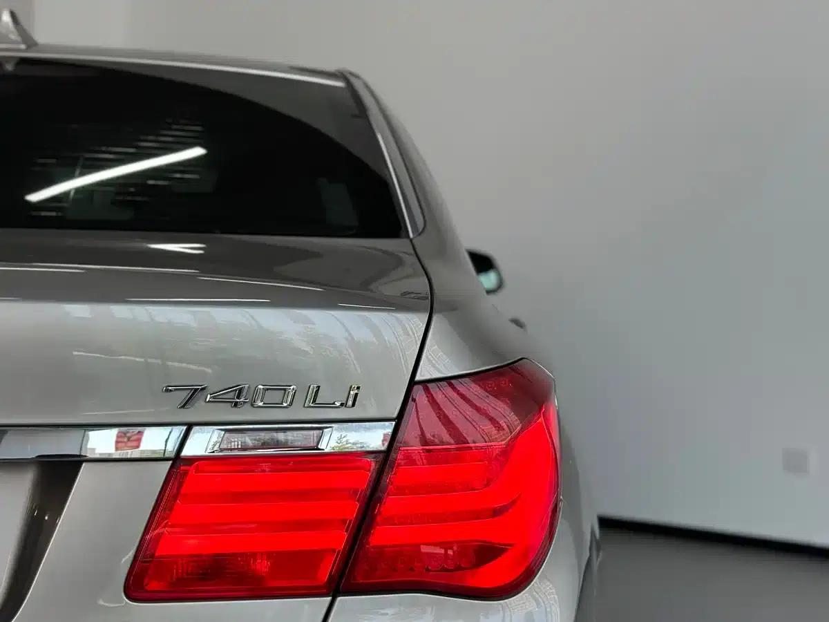 BMW 7 Series 2009 740Li Luxury — миниатюра 21