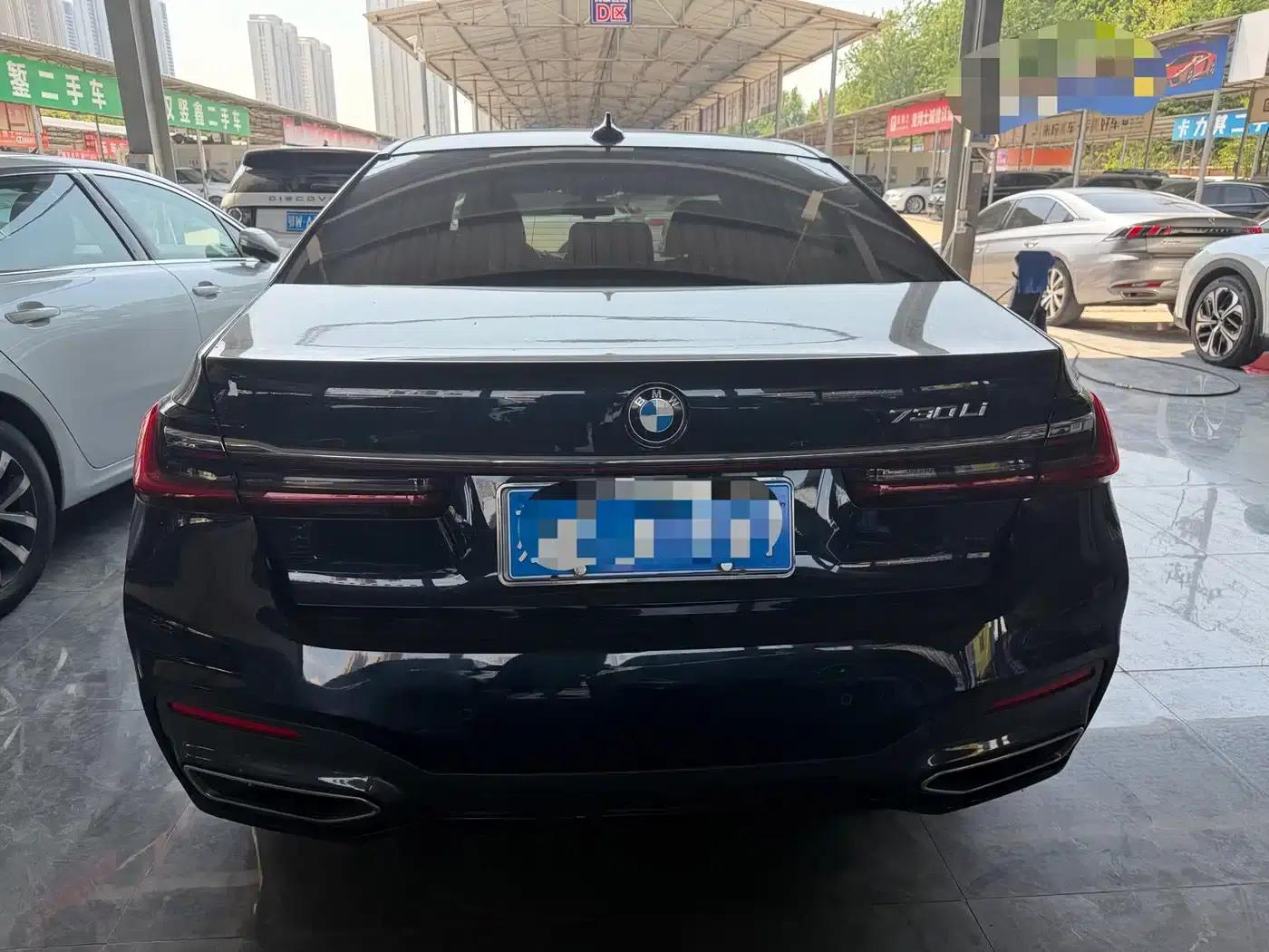 2021 BMW 7 Series 730Li M Sport Package — миниатюра 11