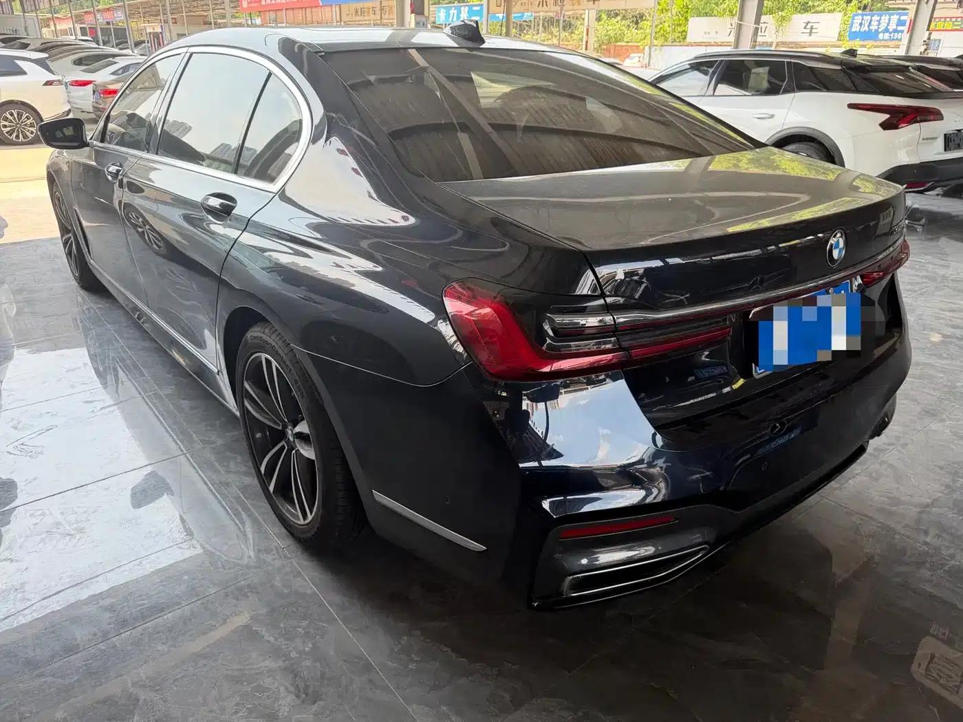 2021 BMW 7 Series 730Li M Sport Package — миниатюра 12