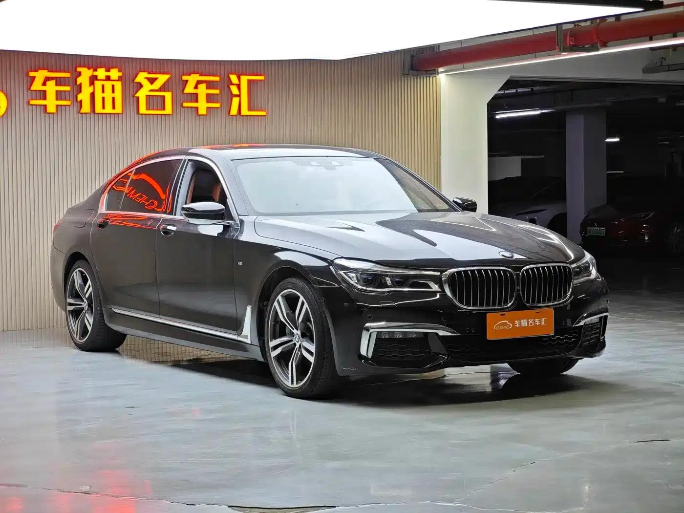 2018 BMW 7 Series 740Li Leading Edition M Sport Package — миниатюра 3