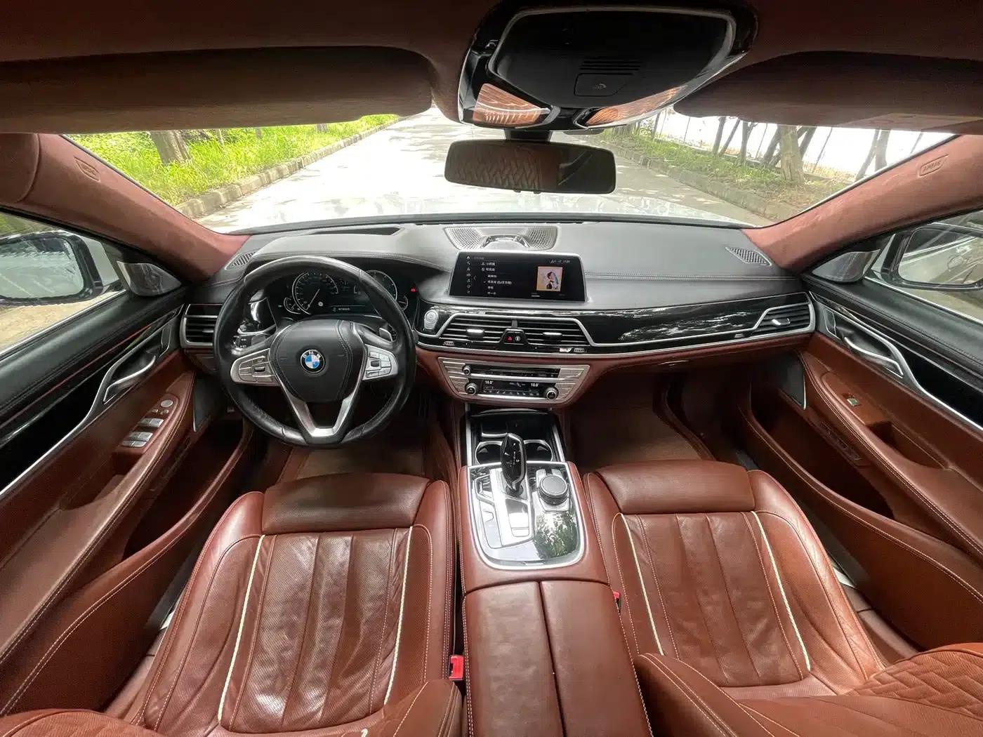2018 BMW 7 Series 740Li xDrive Luxury M Sport Package — миниатюра 20