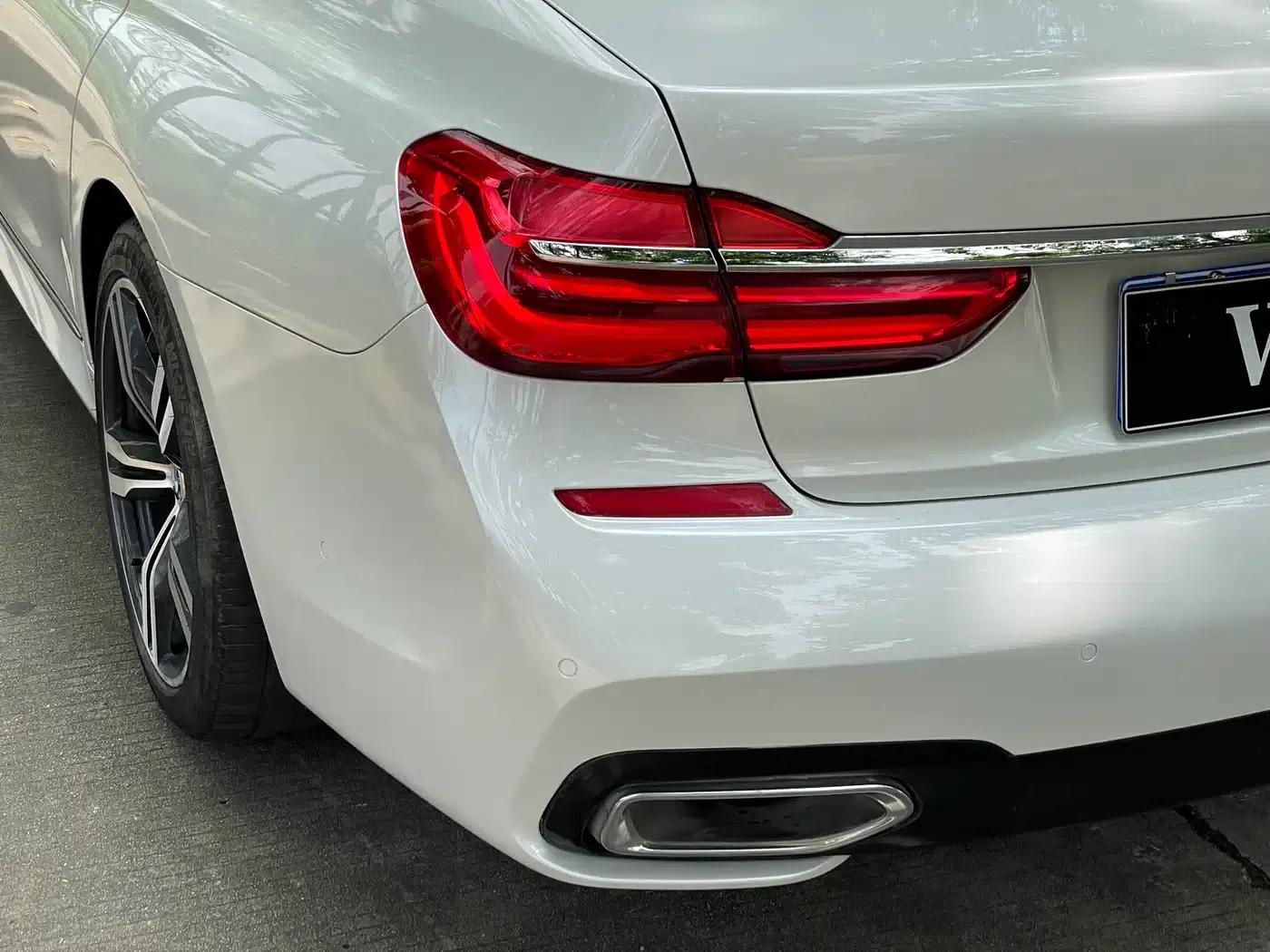 2018 BMW 7 Series 740Li xDrive Luxury M Sport Package — миниатюра 22