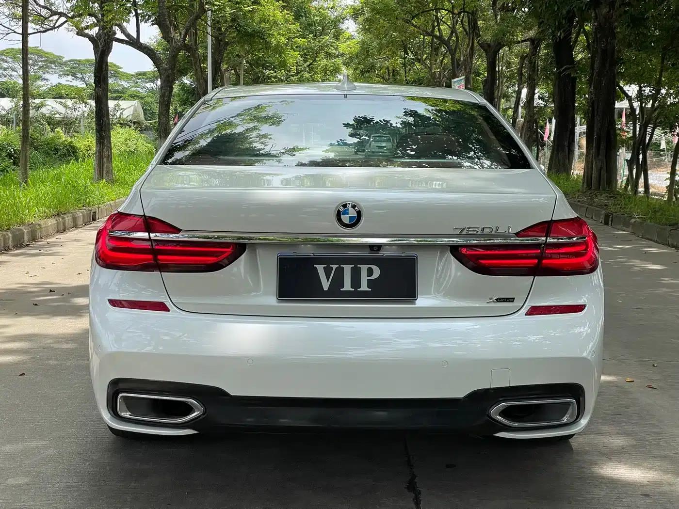 2018 BMW 7 Series 740Li xDrive Luxury M Sport Package — миниатюра 23