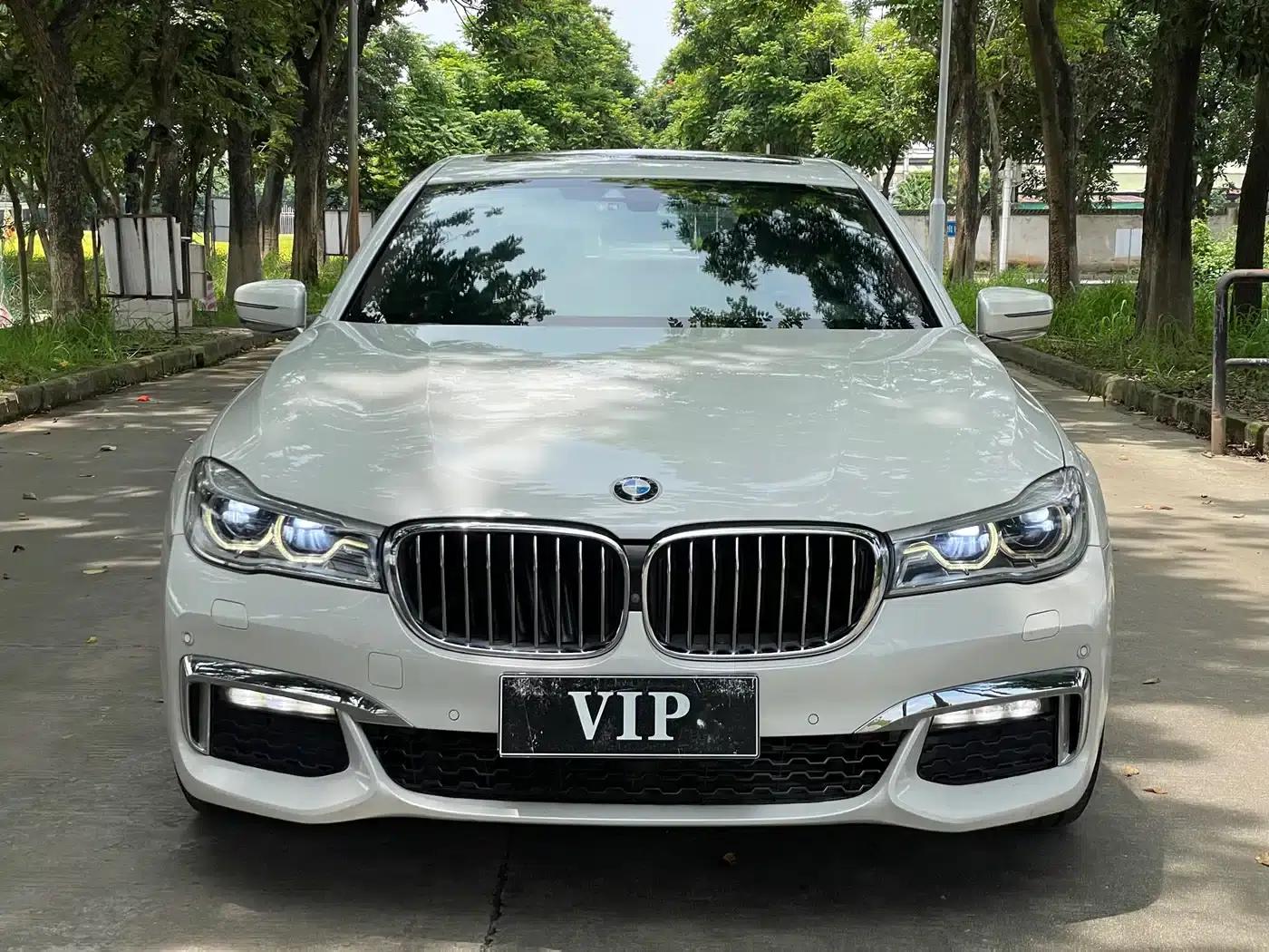 2018 BMW 7 Series 740Li xDrive Luxury M Sport Package — миниатюра 4