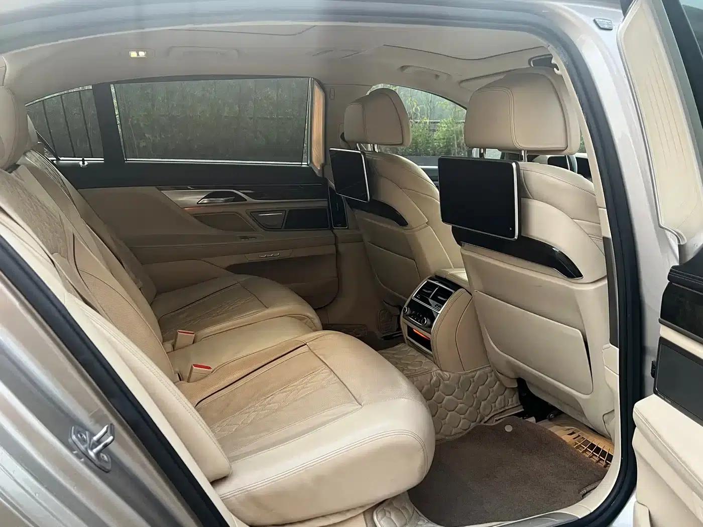 2016 BMW 7 Series 730Li Luxury — миниатюра 13