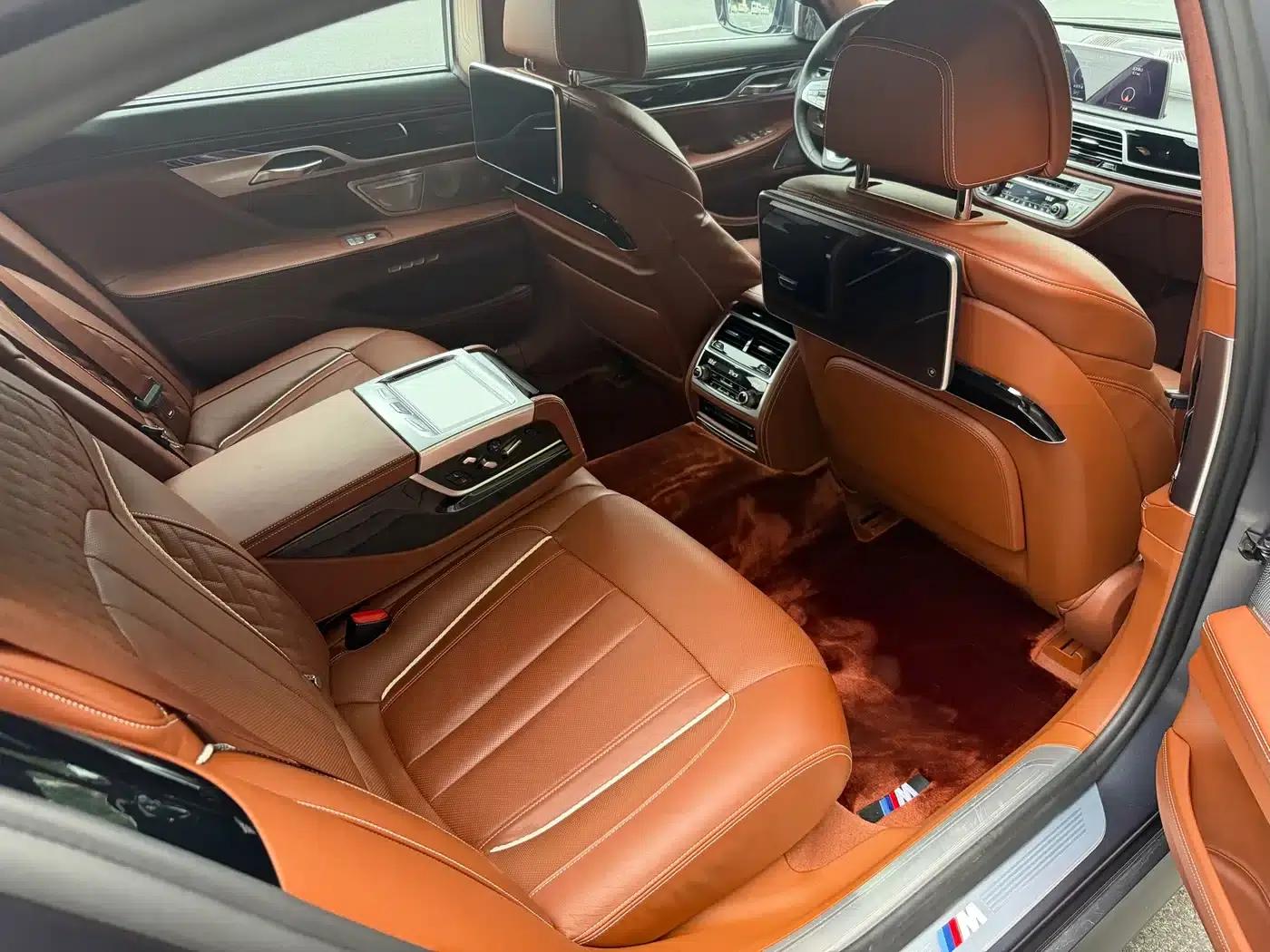 2018 BMW 7 Series 740Li xDrive Luxury M Sport Package — миниатюра 8