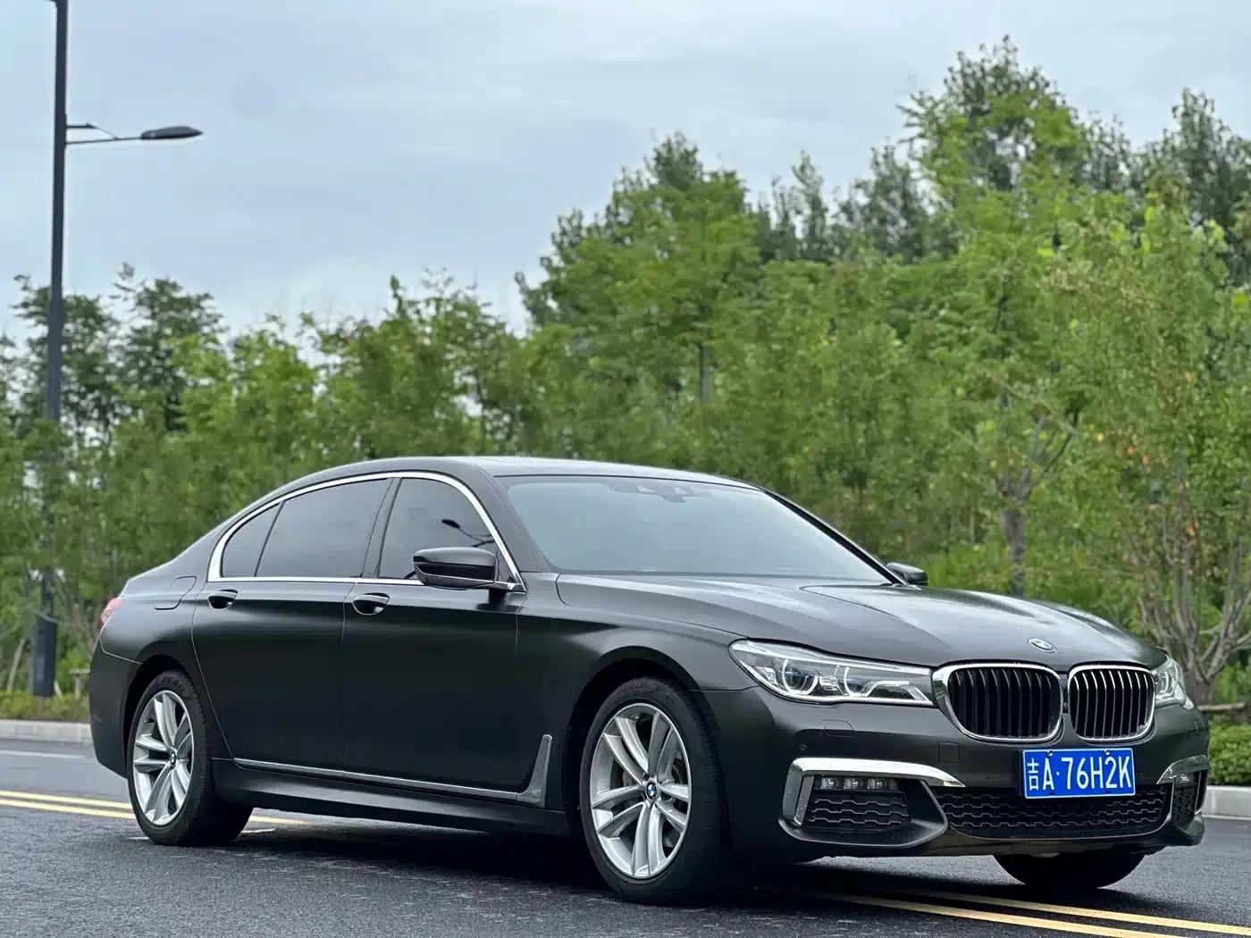 2018 BMW 7 Series 740Li Leading Edition M Sport Package — миниатюра 3