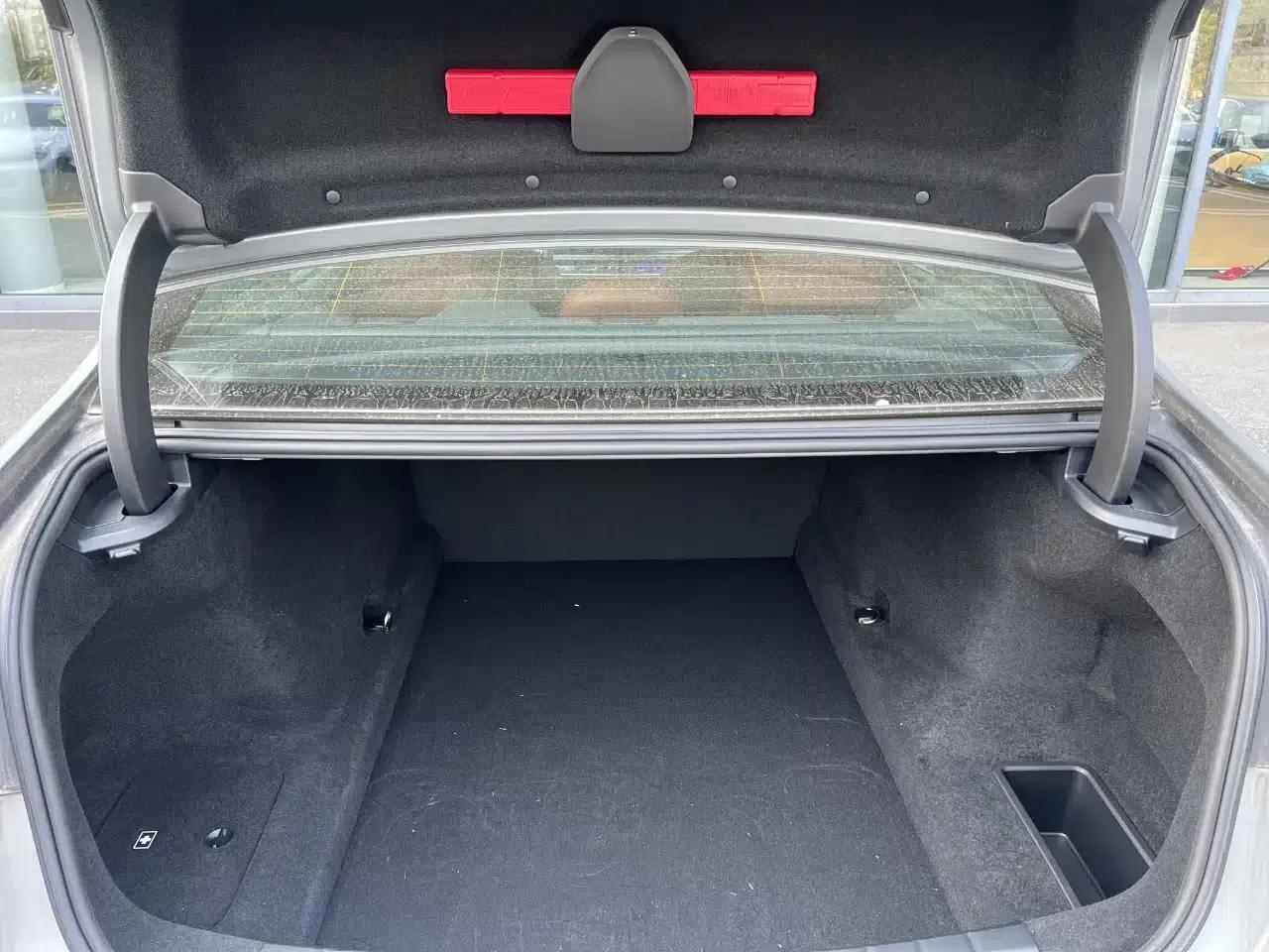 2023 BMW 7 Series 740Li Luxury M Sport Package — миниатюра 13