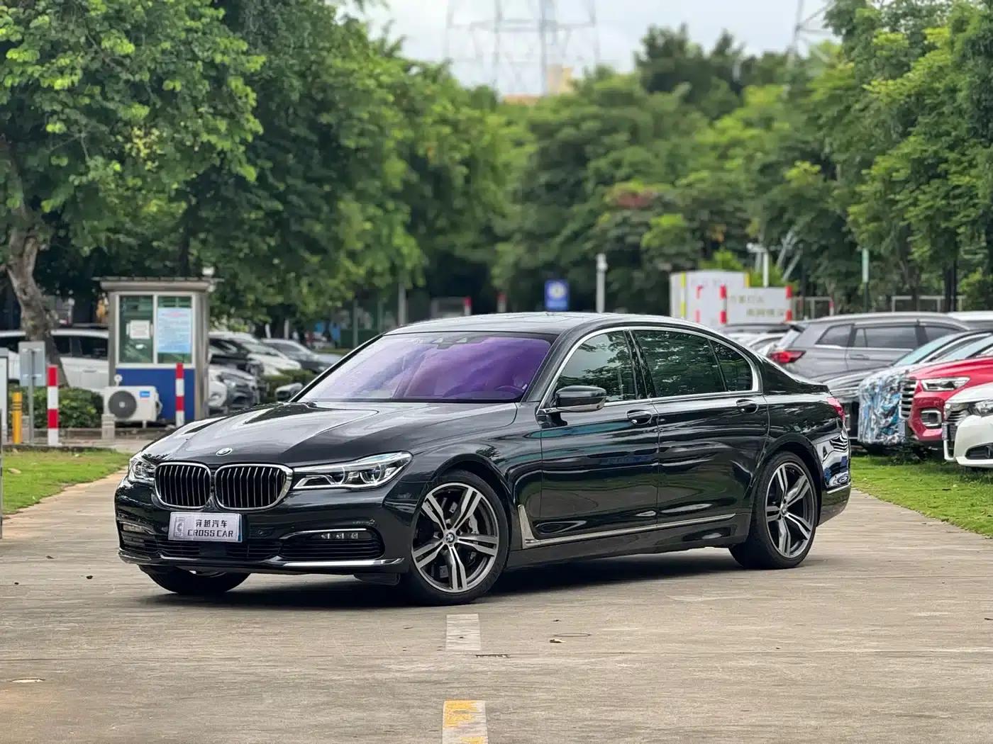 2016 BMW 7 Series 730Li Leading Edition — миниатюра 1