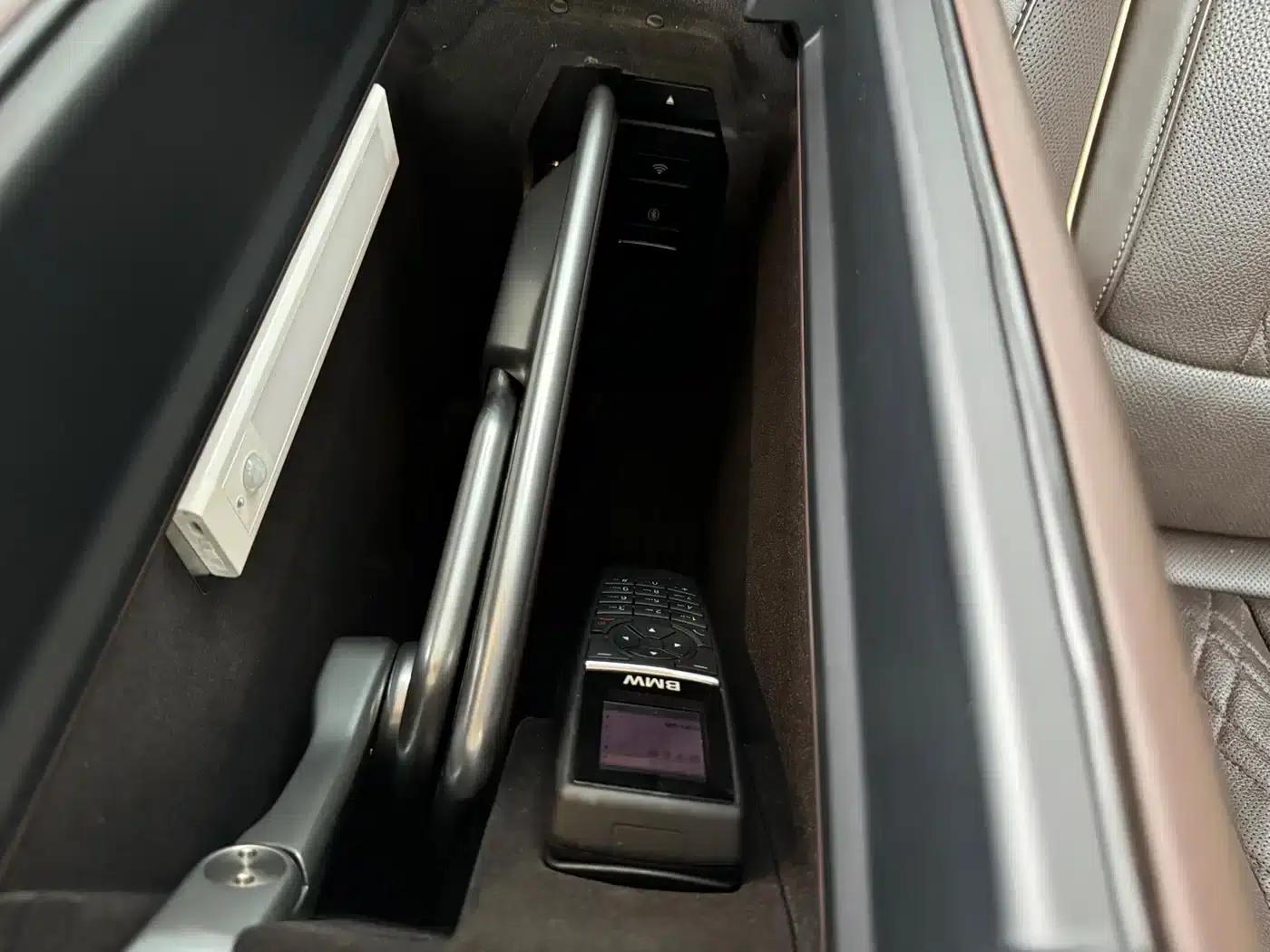 2016 BMW 7 Series 730Li Leading Edition — миниатюра 21
