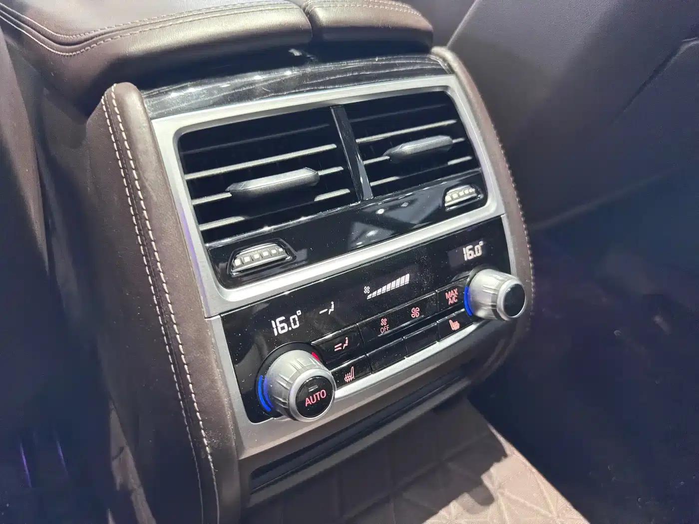 2021 BMW 7 Series 730Li M Sport Package — миниатюра 12