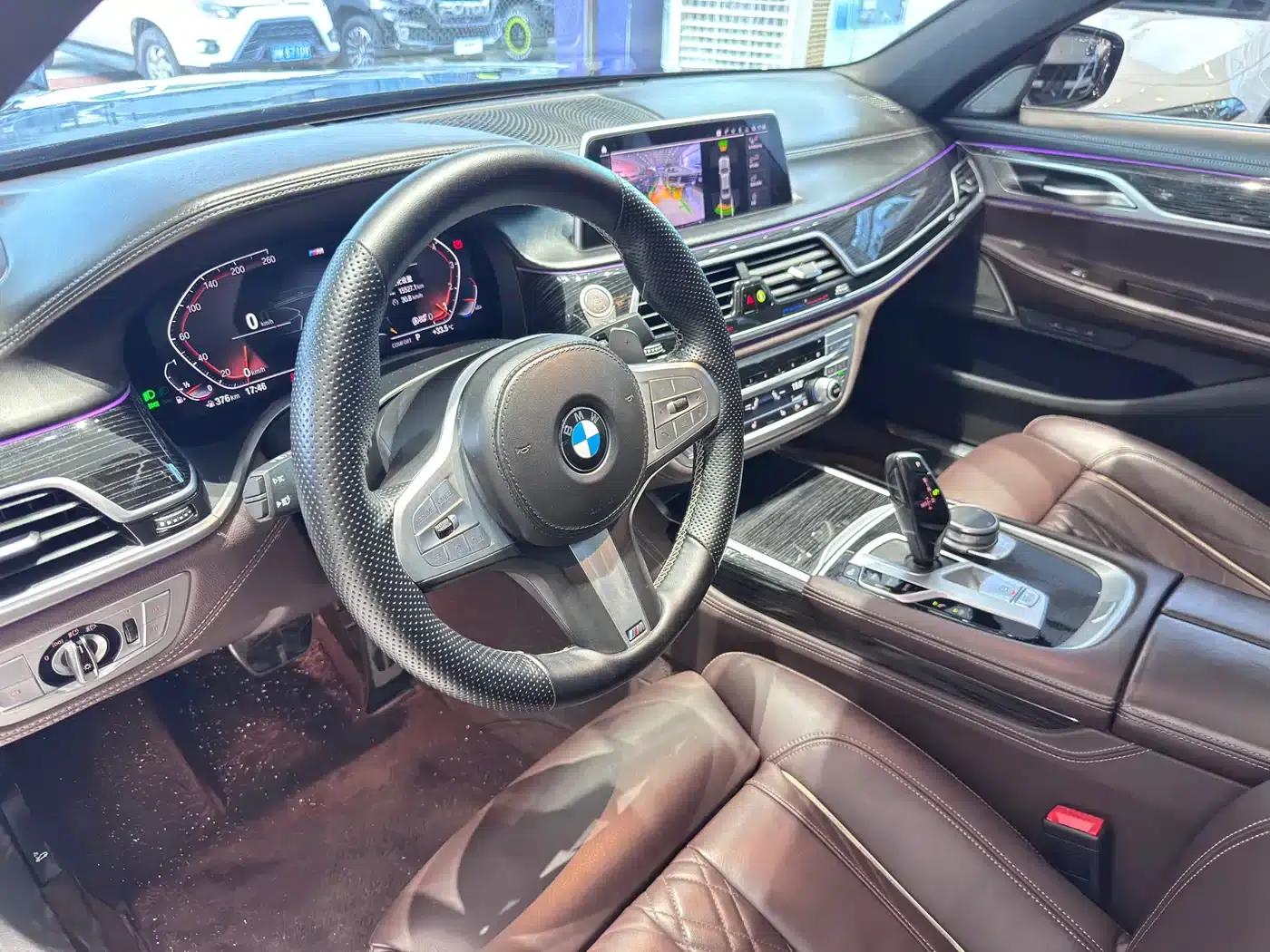 2021 BMW 7 Series 730Li M Sport Package — миниатюра 6