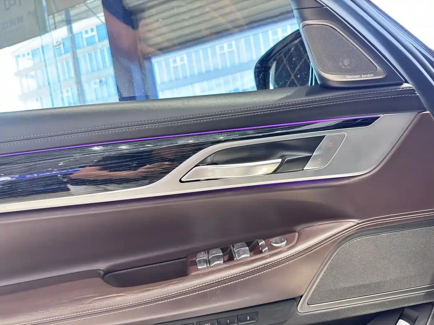 2021 BMW 7 Series 730Li M Sport Package — миниатюра 7
