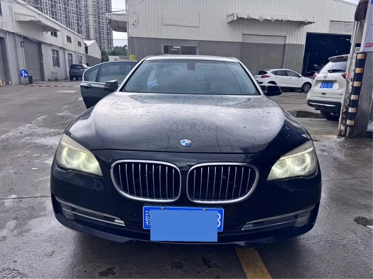 BMW 7 Series 2013 730Li Leading Edition — миниатюра 2
