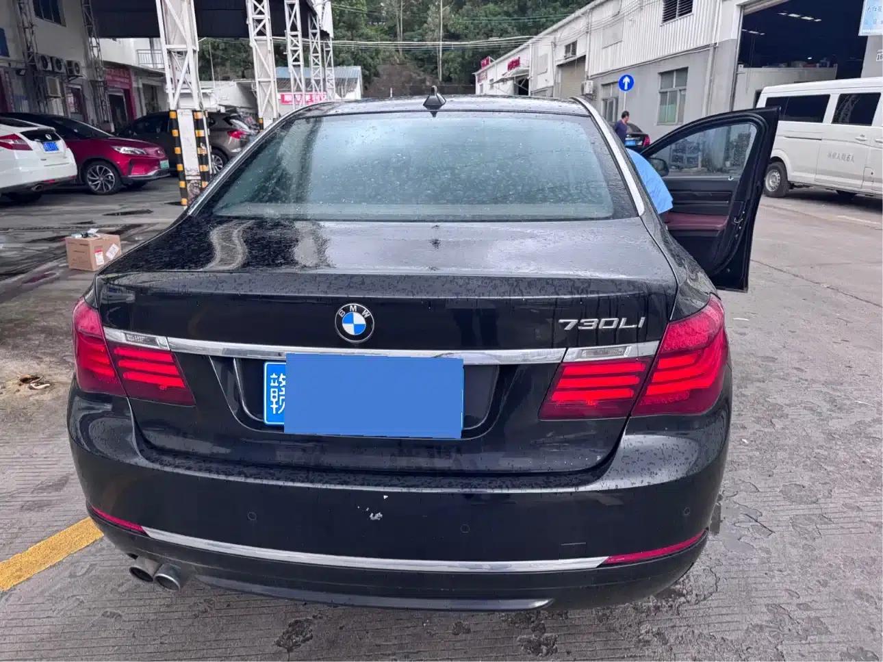 BMW 7 Series 2013 730Li Leading Edition — миниатюра 3